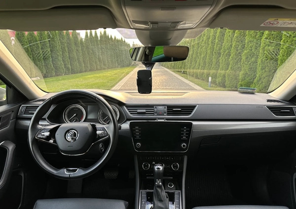 Skoda Superb cena 90900 przebieg: 176000, rok produkcji 2020 z Korfantów małe 121